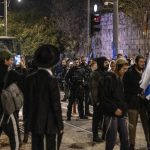 İsrailli protestocular erken seçim talebiyle Kudüs'e girişi engelledi