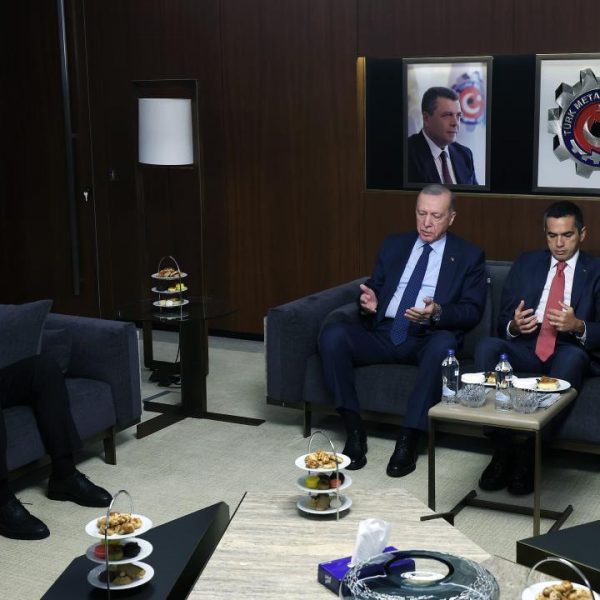 Cumhurbaşkanı Erdoğan'dan Türk Metal Birliği'ne taziye ziyareti